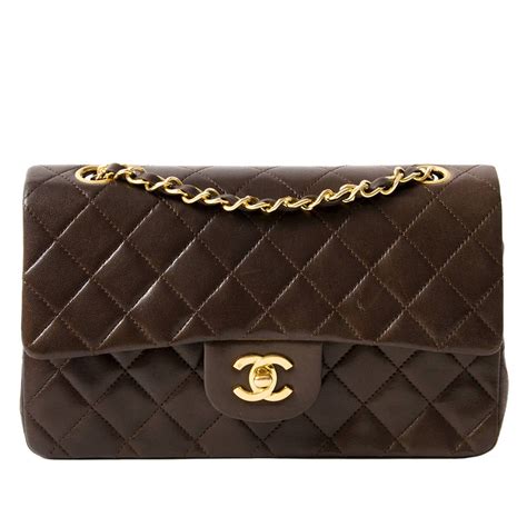 chocolate chanel classic flap bag outfits